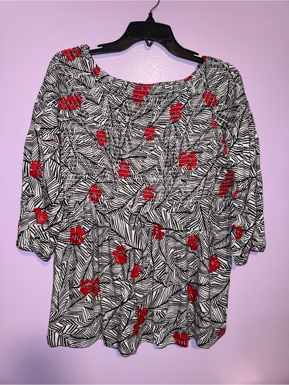 J. Jill Black & White Leaf Print Tunic with Red Floral Accents